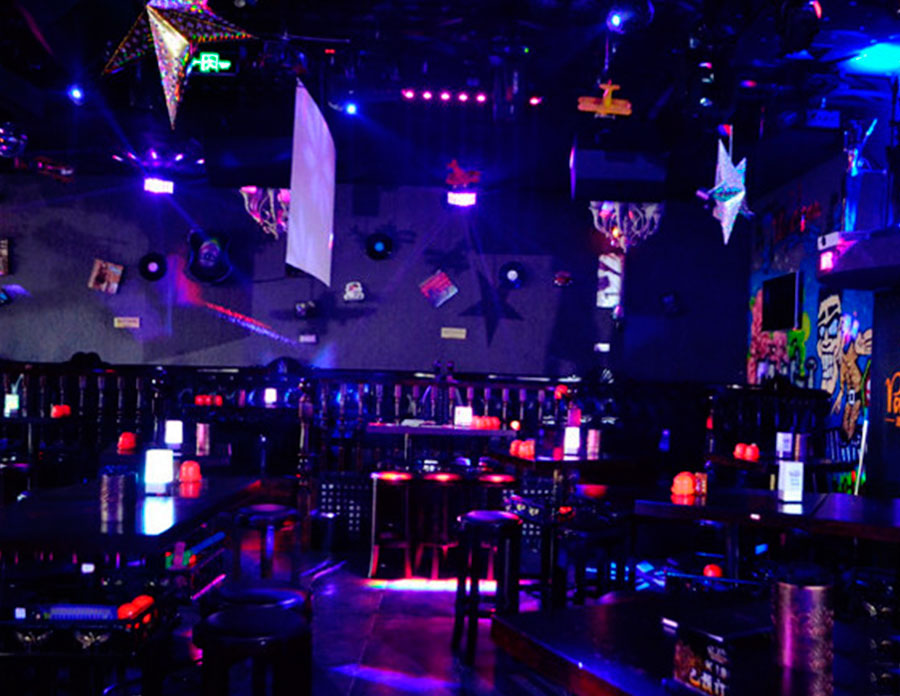 Bar entertainment lighting system integrated solutions