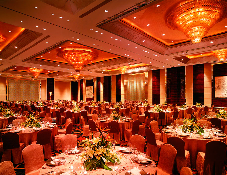 Ballroom stage lighting system integrated solutions