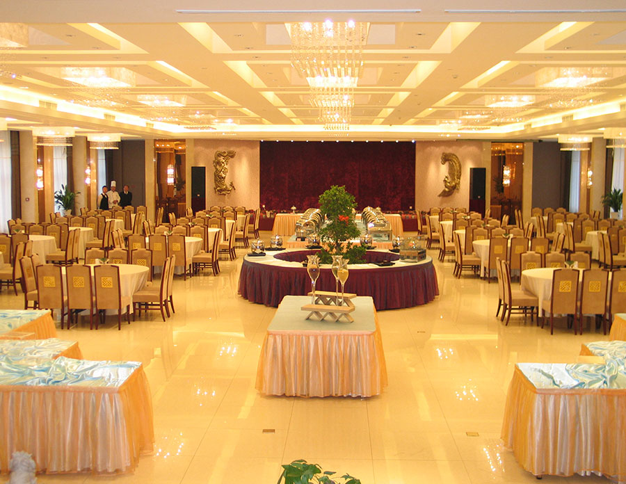 Ballroom stage lighting system integrated solutions